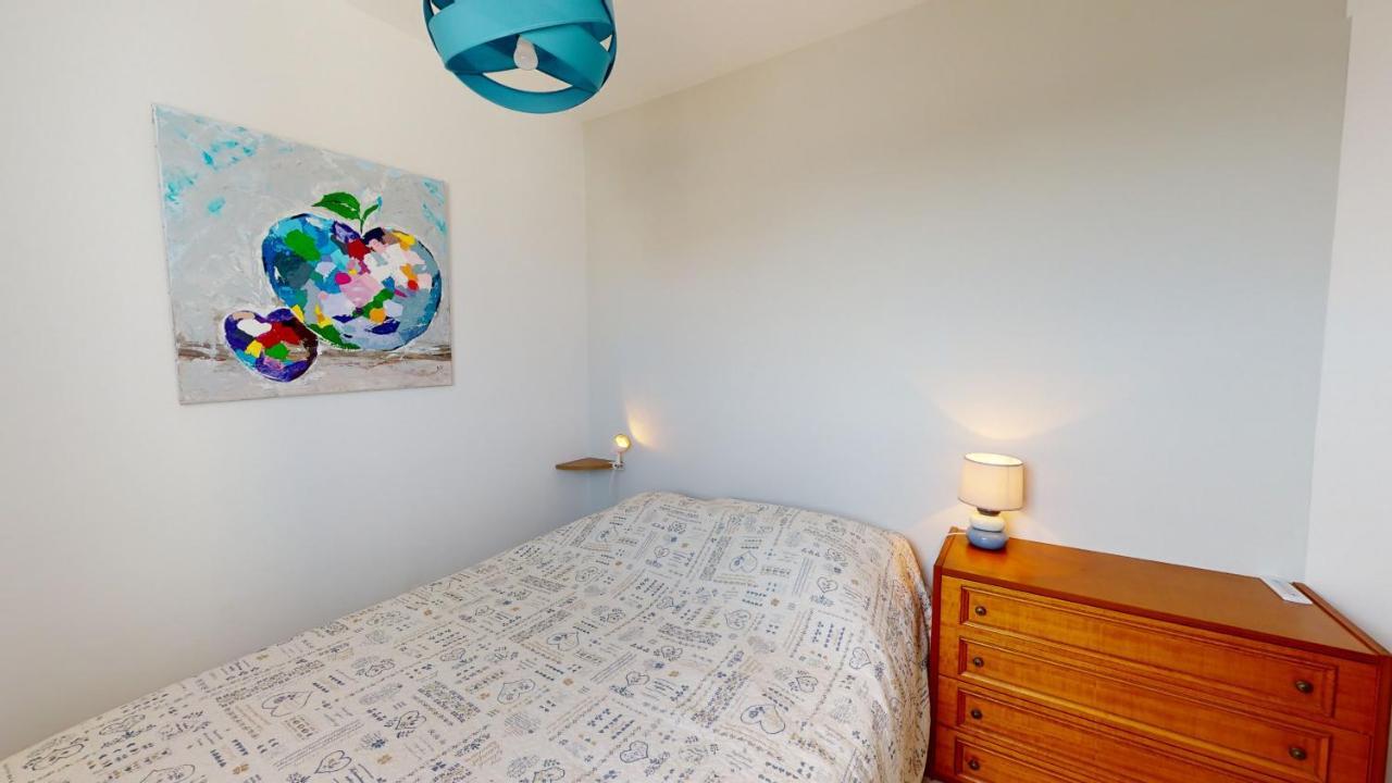 Le Phare Du Port Apartment แซงต์-ฌีย์-ครัว-เดอ-วี ภายนอก รูปภาพ